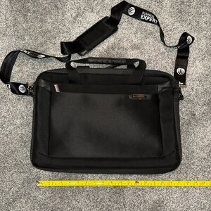 Samsonite business travel laptop briefcase bag
